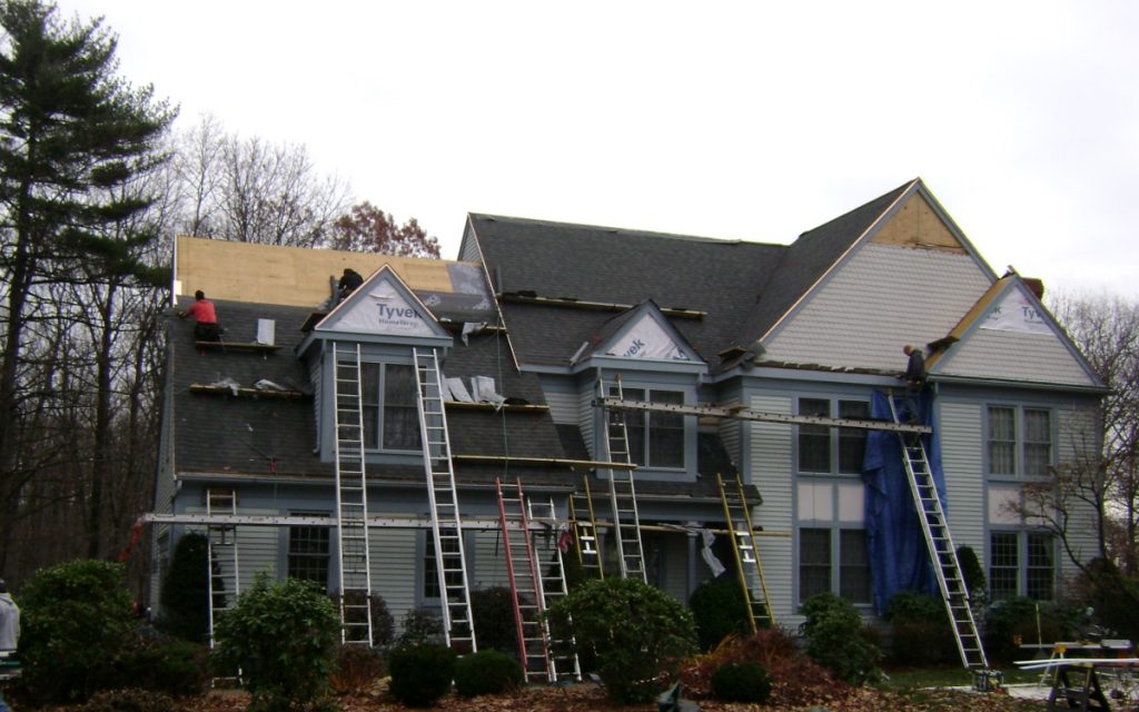 Things to Avoid When Planning for a Re-Roofing Project